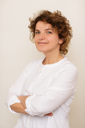 Aliki Petridis, Kosmetik und Massagen